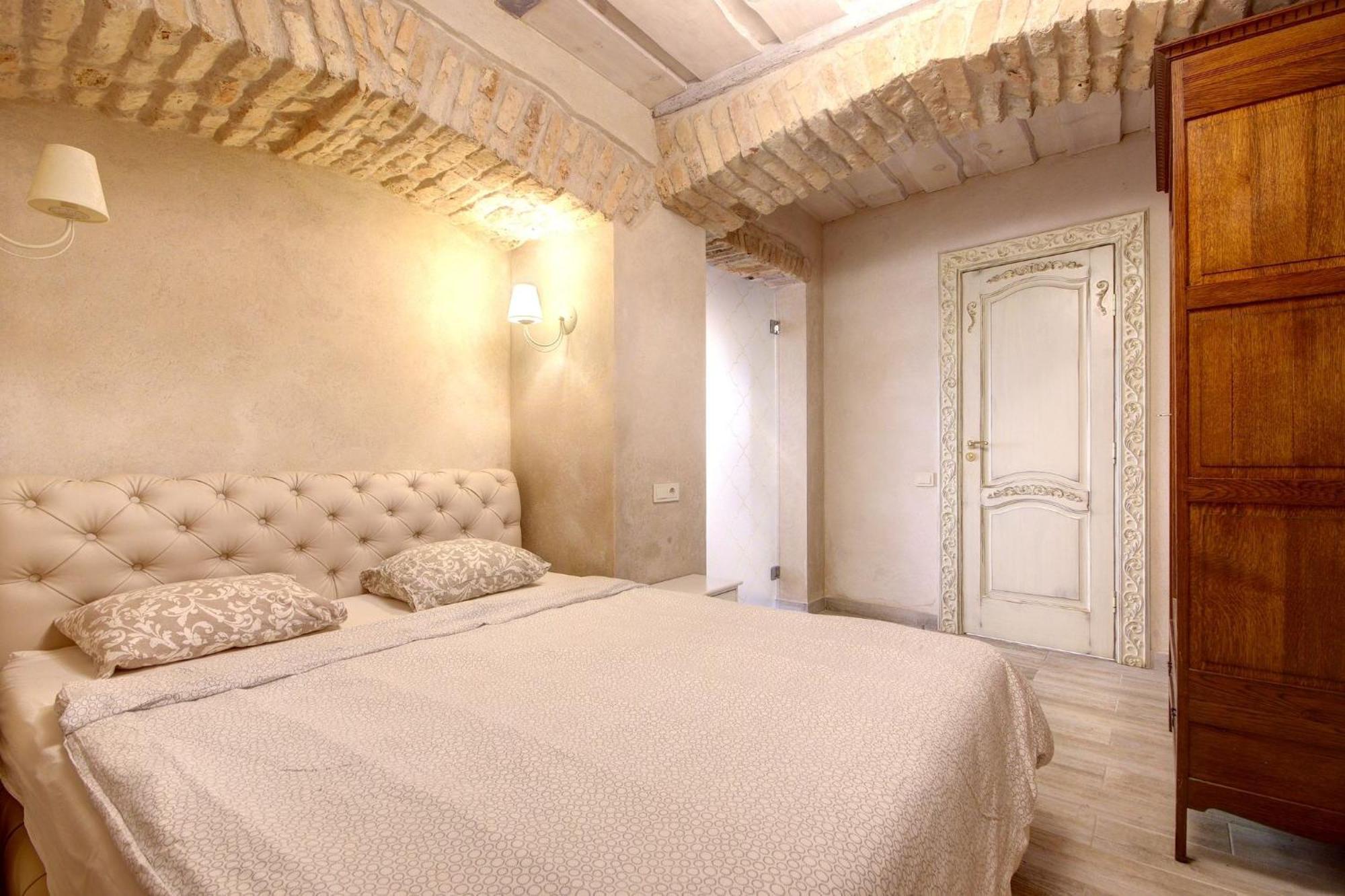 Historical Apartments X Free Parking Self Check In 24X7 By H&H VNO Esterno foto